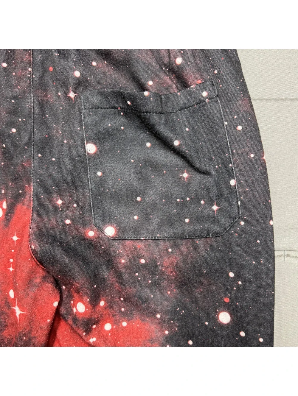 UNK NBA Chicago Bulls Galaxy Space Joggers Sweatpants Adult Medium Black Red